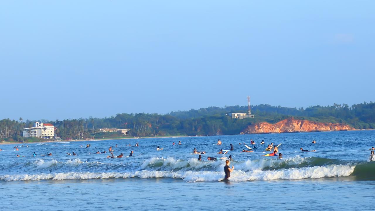 Hotel Twenty Two Binaweli à Weligama Extérieur photo