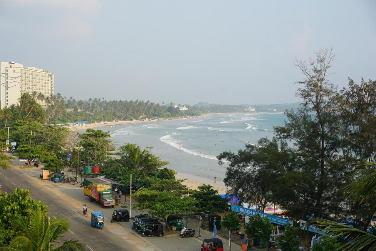 Hotel Twenty Two Binaweli à Weligama Extérieur photo