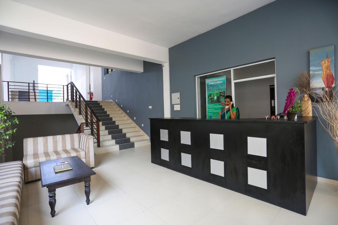 Hotel Twenty Two Binaweli à Weligama Extérieur photo