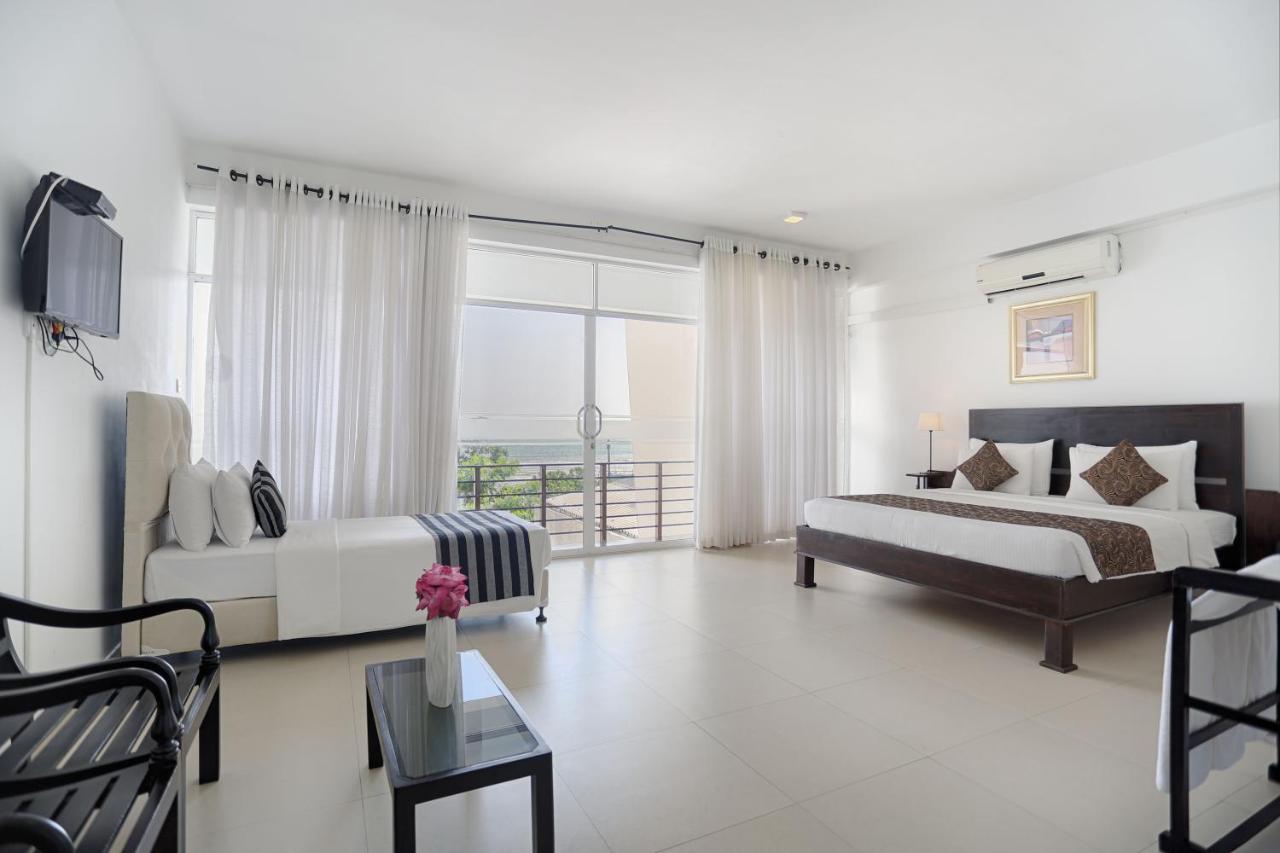 Hotel Twenty Two Binaweli à Weligama Extérieur photo