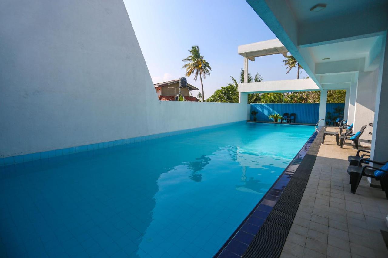 Hotel Twenty Two Binaweli à Weligama Extérieur photo